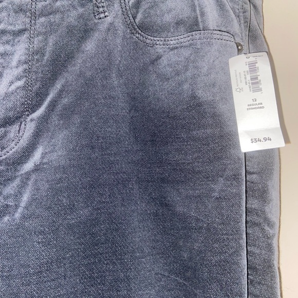 NWT Grey Rockstar Velvet-Touch Old Navy Pants - Size 12 - Picture 4 of 5